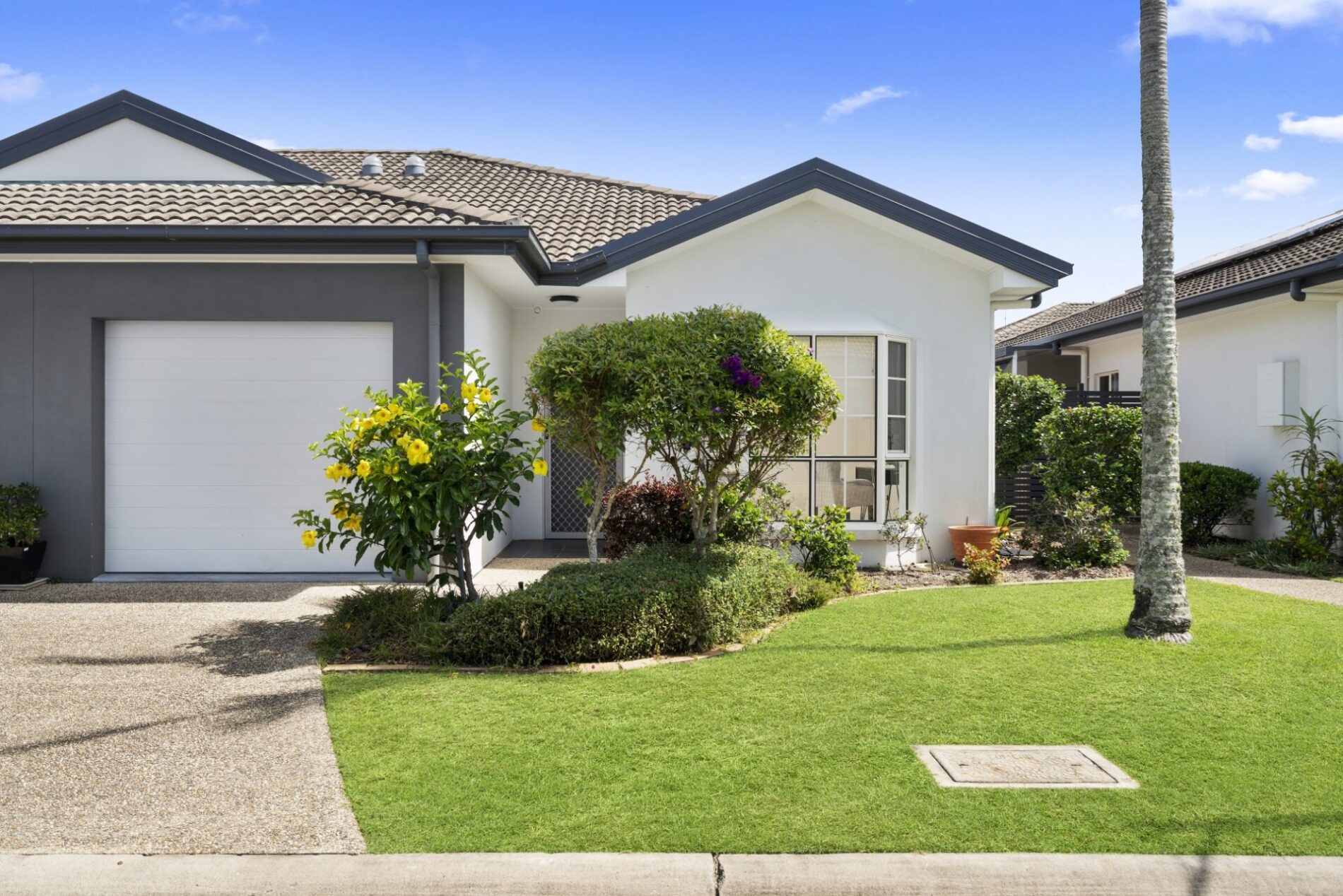 Exterior photo of Beachmere Sands