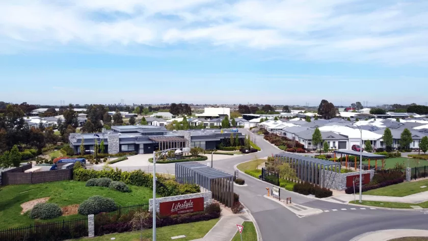 Exterior photo of Lifestyle Berwick Waters