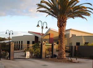 Exterior photo of Island Breeze Resort